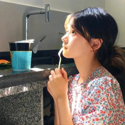 爱在心里口难开